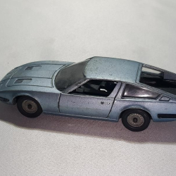 1/43 Solido MASERATI INDY 1970 grise