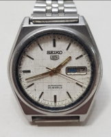 SEIKO5 OTOMATİK KOL SAATİ