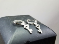 PIRLANTA TAŞLI ÖZEL YAPIM KÜPE