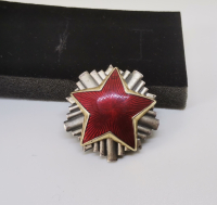 2. DÜNYA SAVAŞI DÖNEMİ ÜZERİ MİNE İŞÇİLİKLİ ANTİKA RUS SUBAY ROZETİ