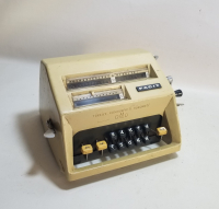 FACİT MARKA ANTİKA HESAP MAKİNESİ