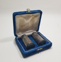 ORİJİNAL KUTUSUNDA ANTİKA GÜMÜŞ ÇİFT TUZLUK BİBERLİK