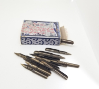 OSMANLI DÖNEMİ ORJİNAL KUTUSUNDA DİVİT UÇLARI