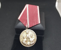 NADİR TİPTE ORİJİNAL ASKISIYLA SOVYET MADALYA