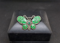 MARGAZİT-YEŞİM VE AKİK TAŞLI KELEBEK FORMLU MİNELİ ANTİKA BROŞ