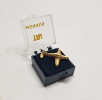 ORİJİNAL KUTUSUNDA ALTIN KAPLAMA HÜRKUŞ ROZET