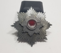 MECİDİ NİŞANI FORMUNDA YAPILMIŞ ÜZERİ MİNE İŞÇİLİKLİ BÜYÜK BOY HİLAL-İ AHMER MADALYA