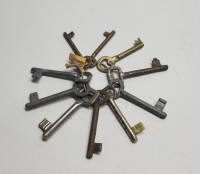 BÜYÜK BOY ANTİKA ANAHTAR LOTU