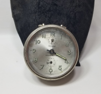 HALİYLE KONDİSYONDA KURMALI ANTİKA MASA SAATİ