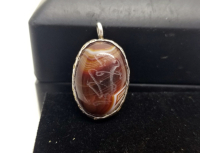 ÜZERİ DUALI AKİK TAŞLI GÜMÜŞ KOLYE UCU