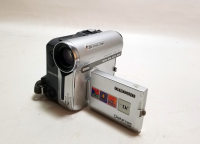 SAMSUNG MARKA EL KAMERASI