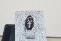 ÜZERİ MİNE İŞÇİLİKLİ ANTİKA GÜMÜŞ MADALYA PARÇASI