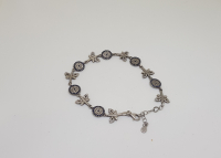 KELEBEKLİ VE NAZAR BONCUKLU GÜMÜŞ BİLEKLİK