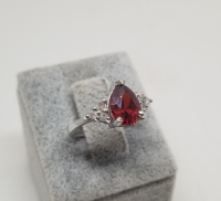 PIRLANTA TAŞLI HÜRREM YÜZÜĞÜ