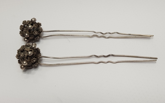 OSMANLI DÖNEMİ GÜVERSE İŞÇİLİKLİ İKİ ADET GÜMÜŞ SAÇ İĞNESİ - FİRKETE 