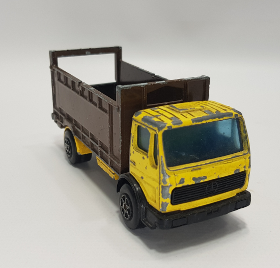 MAJORETTE MERCEDES OYUNCAK KAMYON 