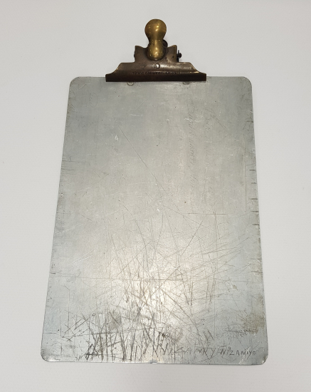 TÜRKİYE CÜMHURİYETİ YAZILI KAĞIT KISKACI VE ALTLIĞI