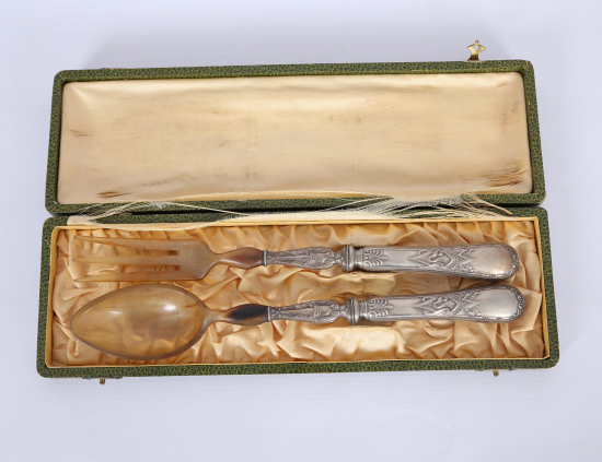 GÜMÜŞ VE BOYNUZDAN MAMÜL ÇATAL KAŞIK SETİ 