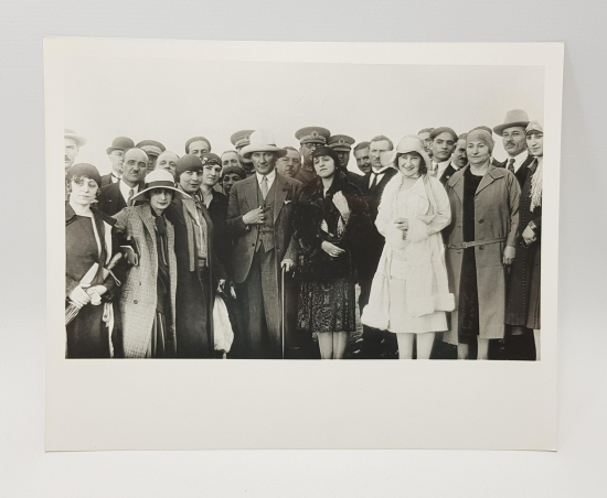 ATATÜRK, LATİFE HANIM VE MAİYETİ FOTOĞRAF