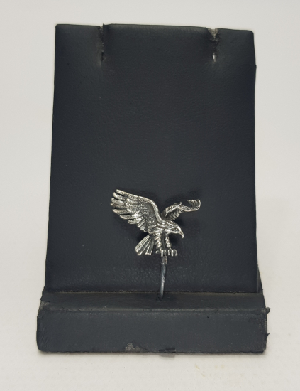 KARTAL FİGÜRLÜ GÜMÜŞ ROZET 