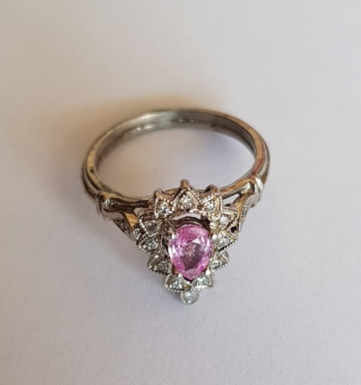 PEMBE TURMALİN TAŞLI PIRLANTA YÜZÜK