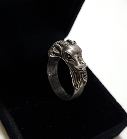 KOÇ BAŞI FORMLU GÜMÜŞ YÜZÜK 