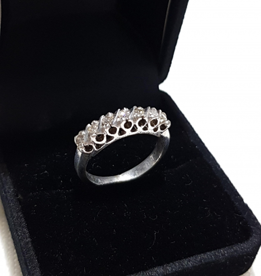 YEDİTAŞ PIRLANTA YÜZÜK