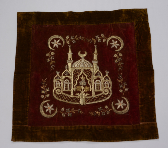 OSMANLI DÖNEMİ ALTIN SIRMA İŞÇİLİKLİ CAMİ MOTİFLİ KADİFE KIRLENT