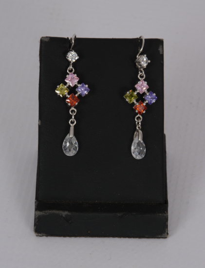 RENGARENK TAŞLARLA SÜSLÜ GÜMÜŞ KÜPE 