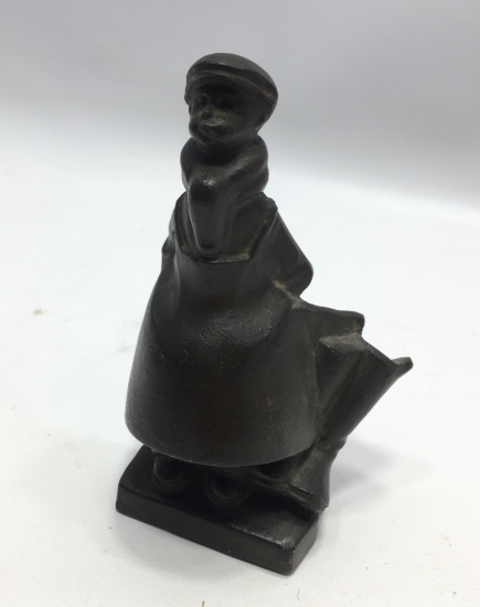 J BRÜX İMZALI METALDEN AYAKKABICI ÇOCUK ÇALIŞMASI 