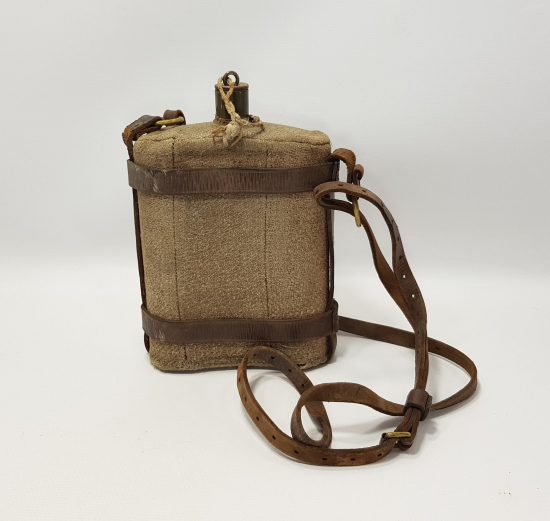 ÇANAKKALE SAVAŞI ÇUHA KILIF İÇİNDE EMAYE MATARA