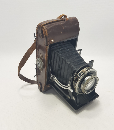 ZEISS IKON KÖRÜKLÜ FOTOĞRAF MAKİNESİ 