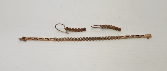 PIRLANTA TAŞLARLA SÜSLÜ BİLEKLİK VE KÜPE TAKIMI 