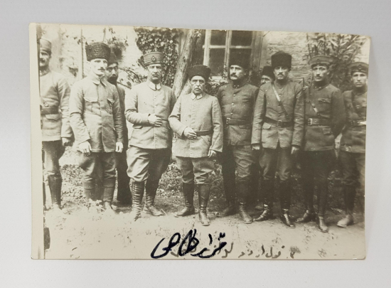 KURTULUŞ SAVAŞI DÖNEMİ 2. KOLORDU KARARGAHI VE ÖNÜNDE SUBAYLAR 