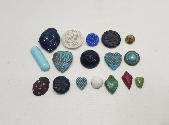 OSMANLI DÖNEMİ OPAL VE CAM DÜĞME LOTU 