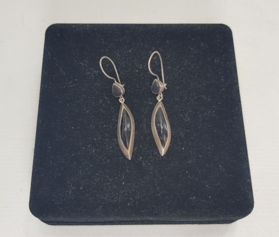 OLTU TAŞLI GÜMÜŞ KÜPE 