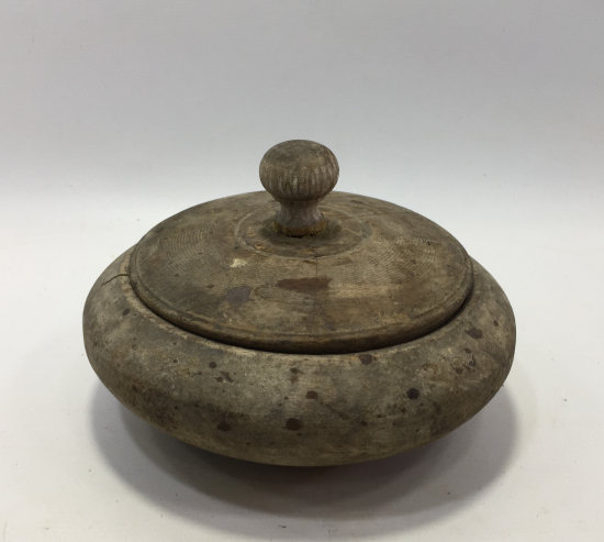 OSMANLI DÖNEMİ AHŞAP TEKKE İŞİ KAPAKLI SAHAN