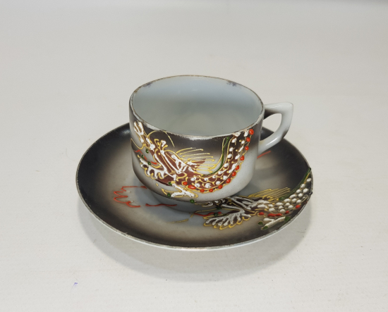 ESKİ JAPON MALI MİNELİ PORSELEN KAHVE FİNCANI