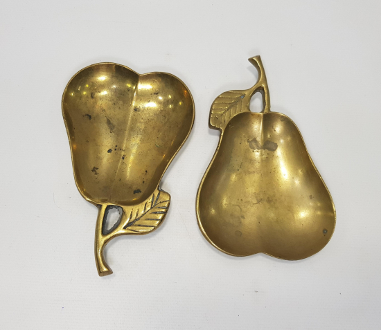 ARMUT FORMLU BİR ÇİFT PİRİNÇ KÜL TABLASI 