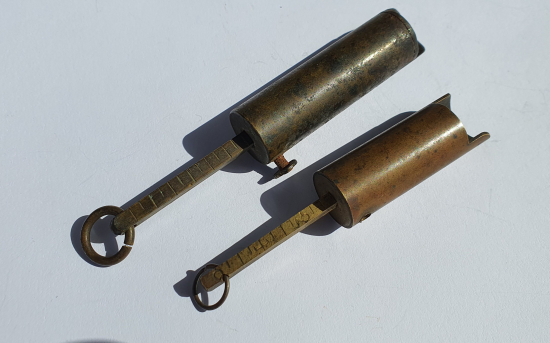 OSMANLI VE CUMHURİYET BAŞLARI 2 ADET BARUT ÖLÇER