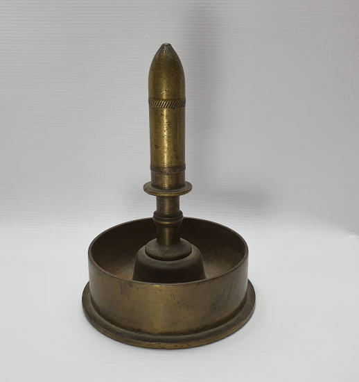 1927 TARİHLİ TOP MERMİSİNDEN YAPILMIŞ MASA ÜSTÜ ÇAKMAĞI