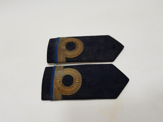 İKİ ADET ASKERİ APOLET 