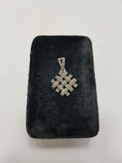 MARKAZİT TAŞLI GÜMÜŞ KOLYE UCU 