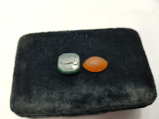 OSMANLICA YAZILI İKİ ADET YÜZÜK TAŞI 