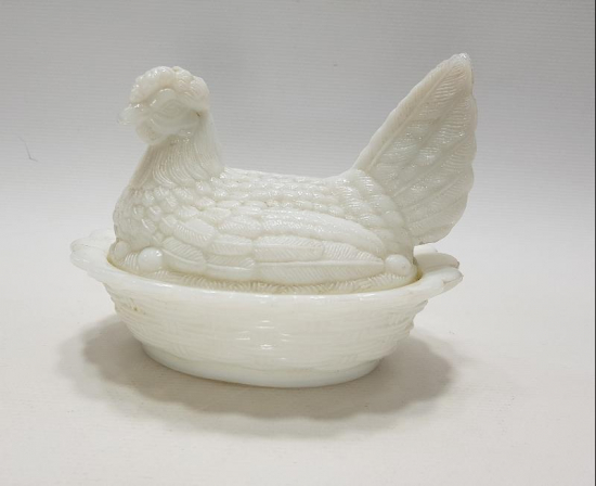 1900'LERDEN YUMURTLAYAN TAVUK TEMALI OPAL ŞEKERLİK 