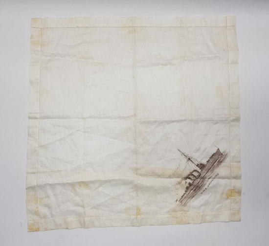 1. DÜNYA SAVAŞI İNGİLİZ ASKERİ GEMİSİ HMS UNDAUNTED TEMALI MENDİL 