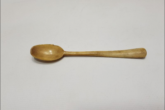 OSMANLI DÖNEMİ KEMİKTEN MAMÜL İLAÇ KAŞIĞI 