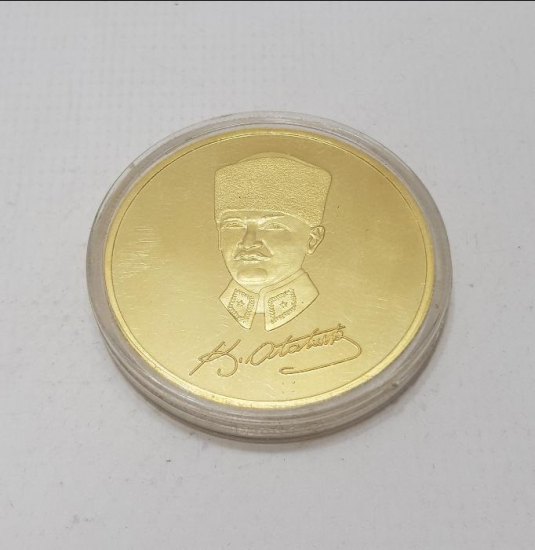 MUSTAFA KEMAL ATATÜRK TEMALI ALTIN KAPLAMA MADALYON