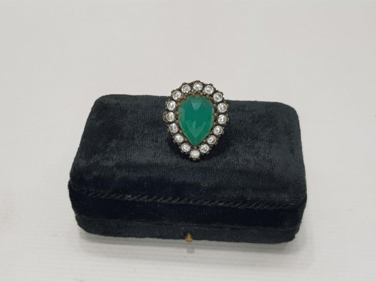 YEŞİM TAŞLI HÜRREM YÜZÜK 