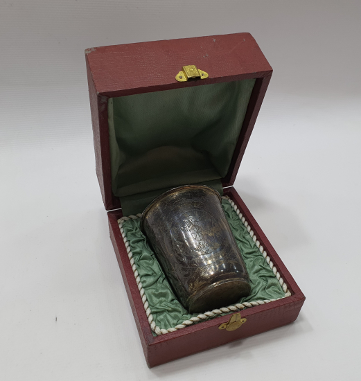 ÜZERİ OSMANLI DEVLET ARMALI ORJİNAL KUTUSUNDA GÜMÜŞ SU BARDAĞI